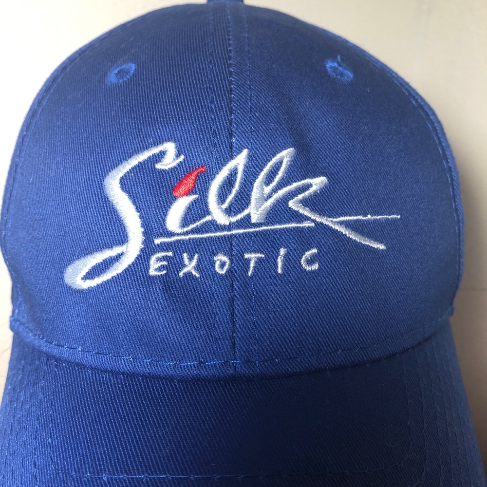 Silk Exotic Gentlemen’s Club Cap